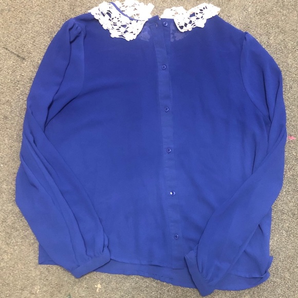 Purple sheer top with lace collar - Picture 4 of 4